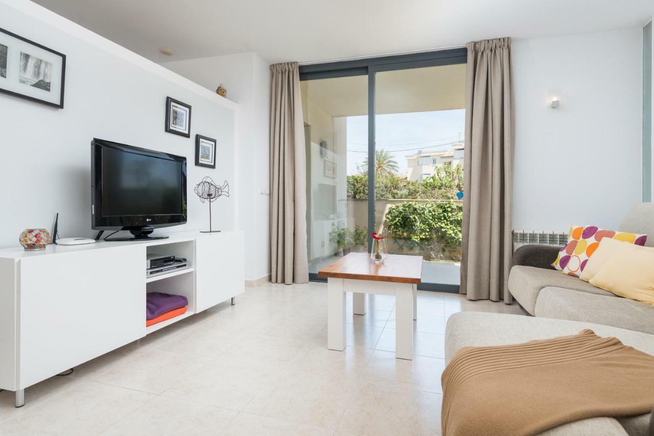 Residencial Llenaire Apartment Port de Pollença Eksteriør bilde